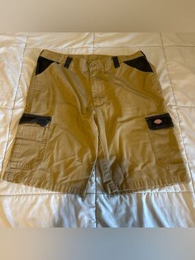 Dickies Men's Khaki Cargo Shorts with Black Accents